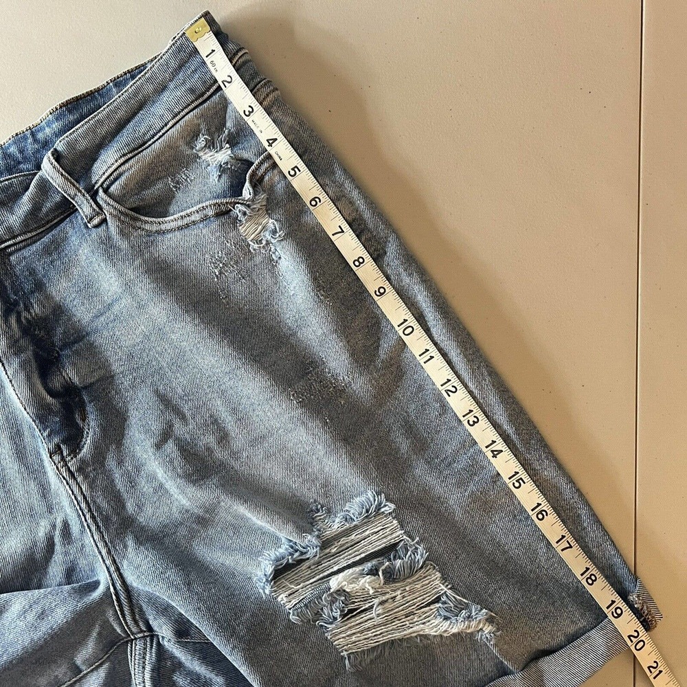 Judy Blue High Rise Distressed‎ Jean Shorts Stretch Women’s 3XL Light Wash - Picture 9 of 9